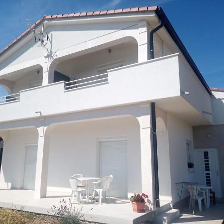Apartmani Sol Vlasici 帕格 外观 照片